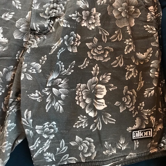 Men's shorts - Picture 4 of 4